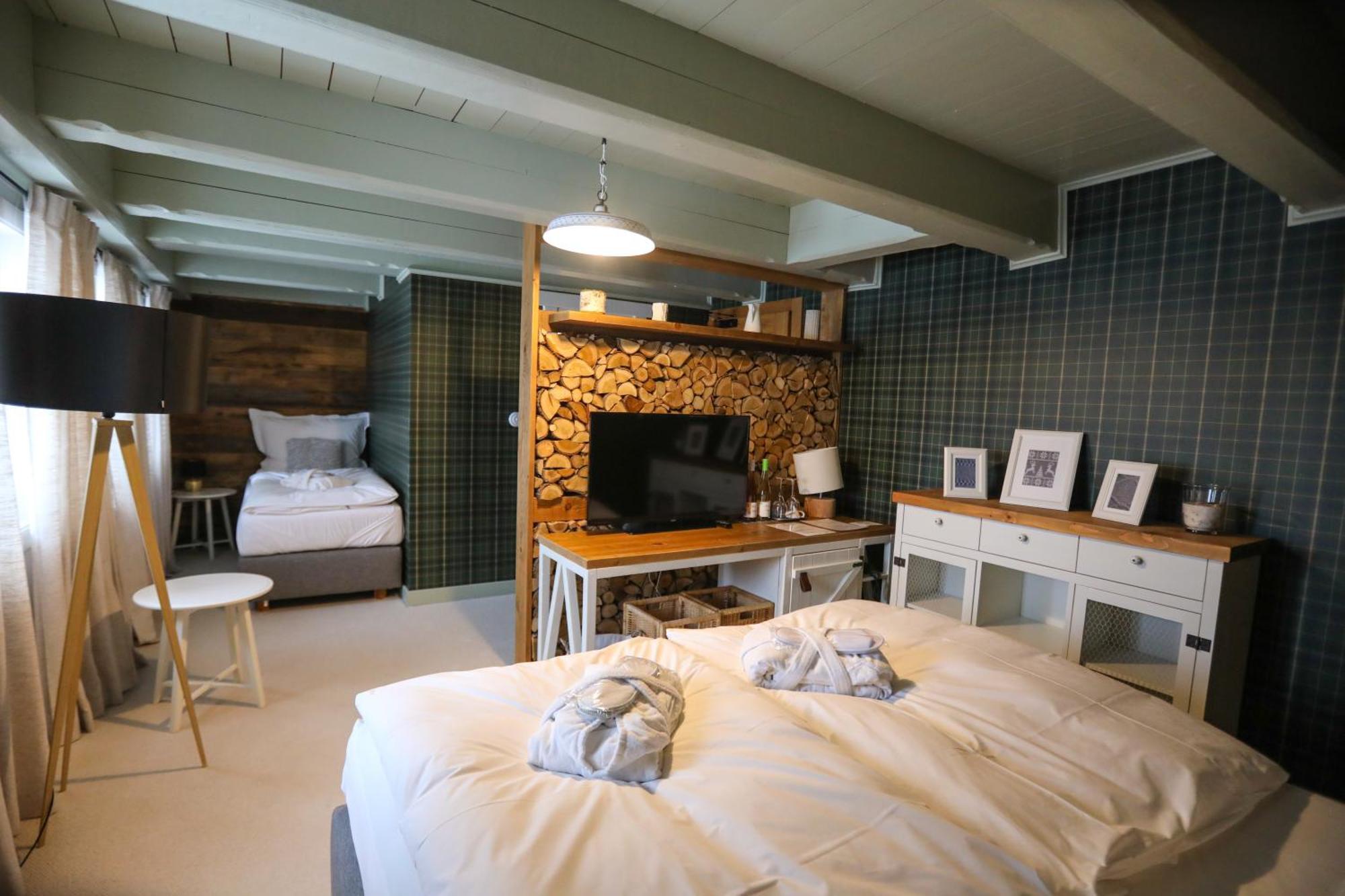 Hotel Bouda Helena Pec pod Snezkou Exteriör bild