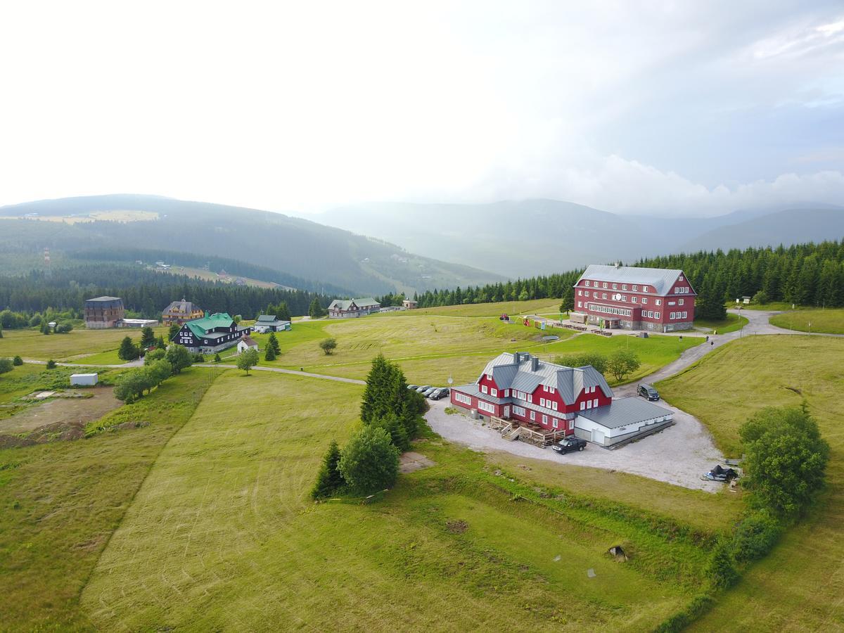 Hotel Bouda Helena Pec pod Snezkou Exteriör bild